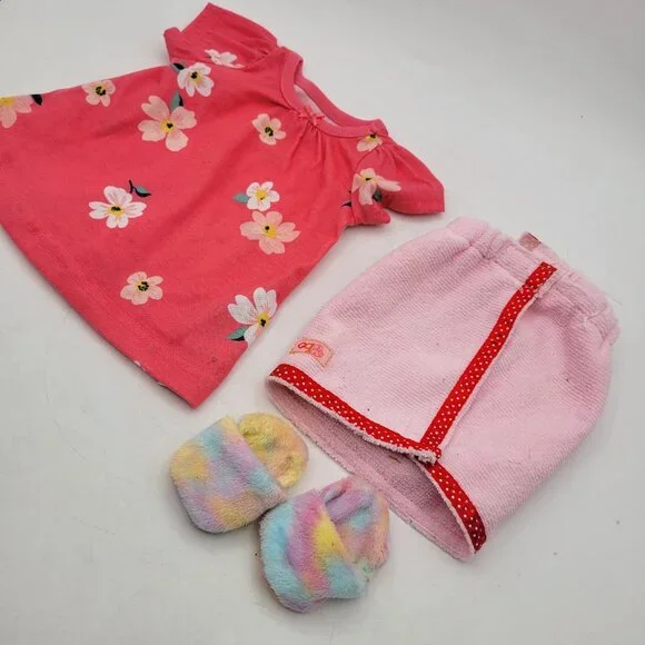 18" Doll Clothes, Shoes, and Accessories - fits American Girl Dolls (17 pcs) - Picture 3 of 6